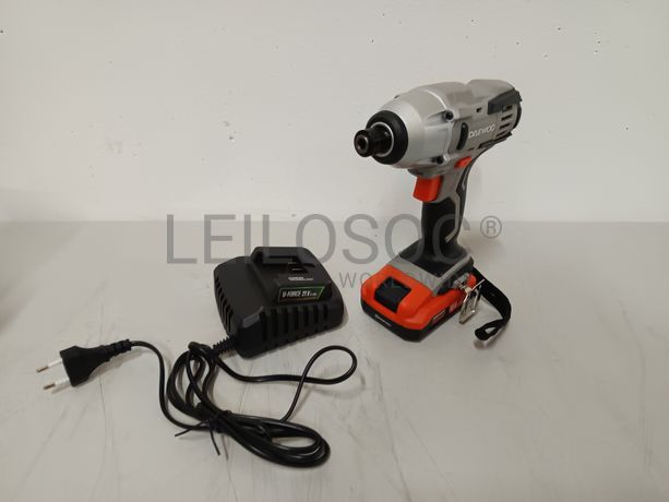 Berbequim de impacto Daewoo