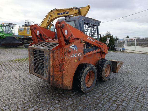 Mini Pá Carregadora Doosan · Ano 2005