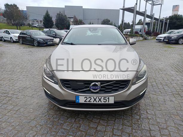 Volvo V60 · Ano 2015