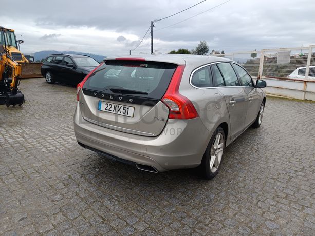 Volvo V60 · Ano 2015