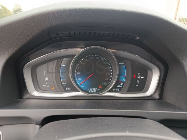 Volvo V60 · Ano 2015