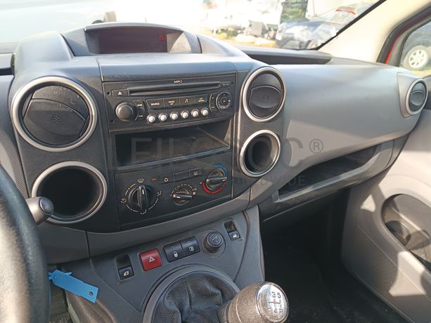 Peugeot Partner 1.6 HDI · Ano 2009