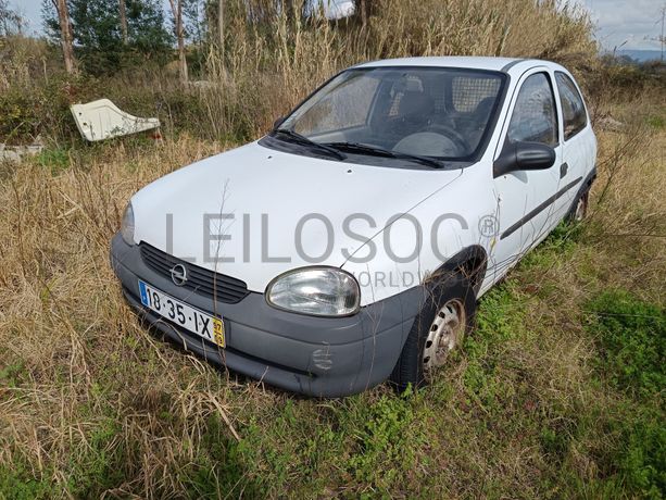 Opel Corsa-B (732X4) · Ano 1997