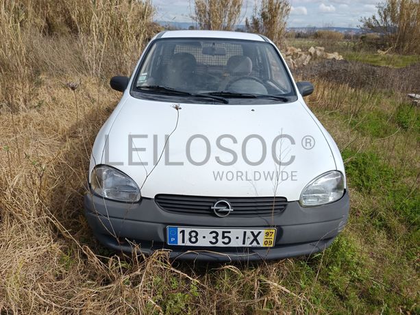 Opel Corsa-B (732X4) · Ano 1997