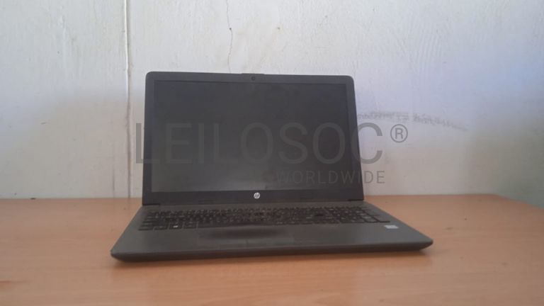 8 Portáteis Lenovo e HP