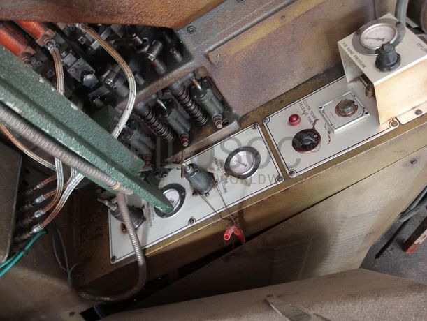 Máquina de Montar Bicos