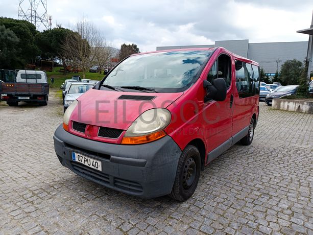 Renault Trafic · Ano 2006