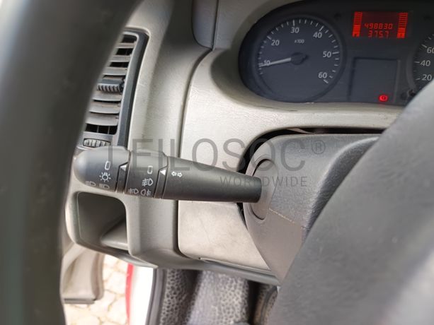 Renault Trafic · Ano 2006