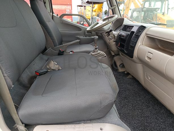 Toyota Dyna · Ano 2002