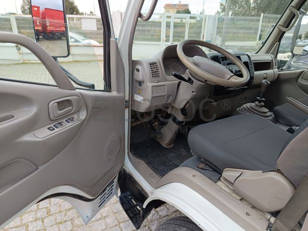 Toyota Dyna · Ano 2002