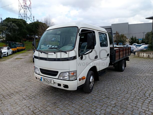 Toyota Dyna · Ano 2002
