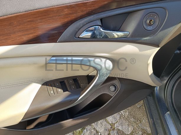 Opel Insígnia Sports Tourer 2.0 CDTI  · Ano 2009