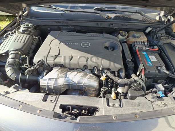 Opel Insígnia Sports Tourer 2.0 CDTI  · Ano 2009