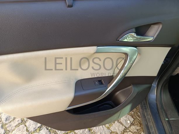 Opel Insígnia Sports Tourer 2.0 CDTI  · Ano 2009