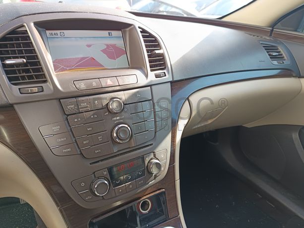 Opel Insígnia Sports Tourer 2.0 CDTI  · Ano 2009