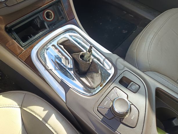 Opel Insígnia Sports Tourer 2.0 CDTI  · Ano 2009