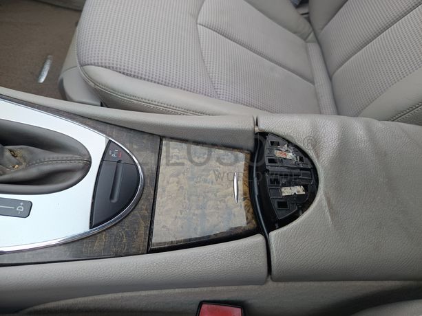 Mercedes-Benz E 220 · Ano 2004