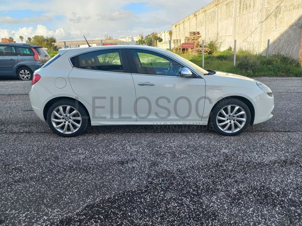 Alfa Romeo Giulietta · Ano 2010