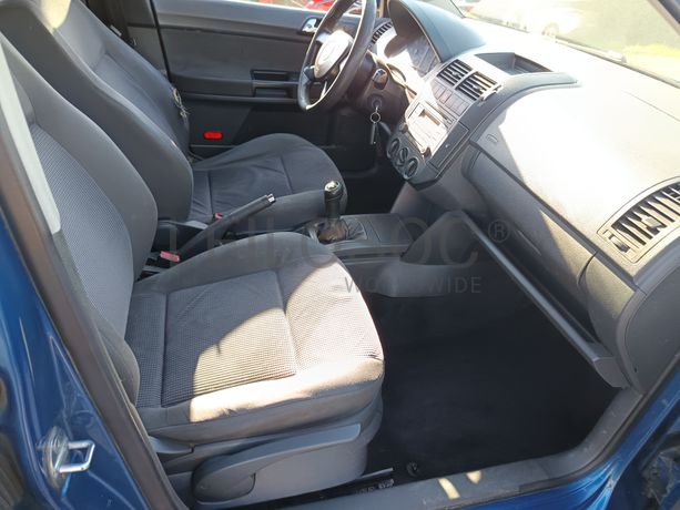 Volkswagen Polo · Ano 2006