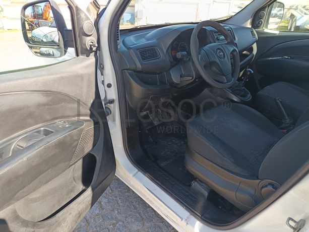 Opel Combo · Ano 2017