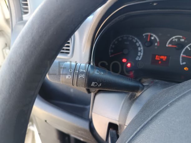 Opel Combo · Ano 2017