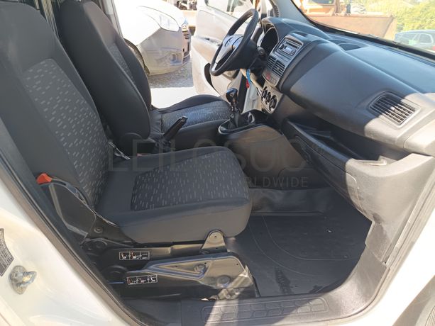 Opel Combo · Ano 2017