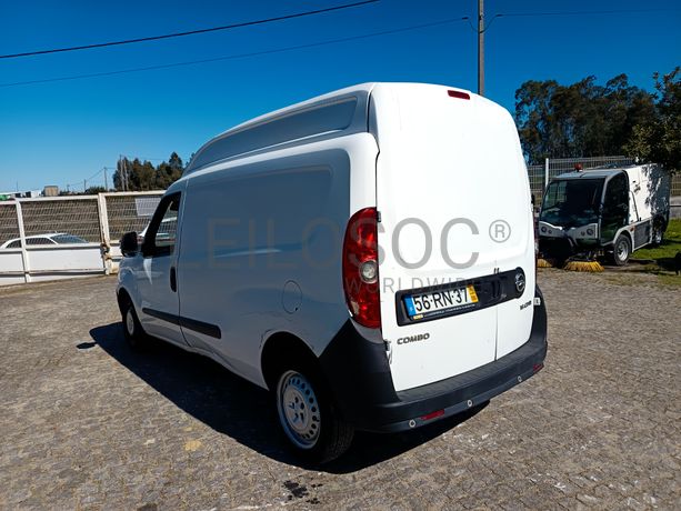 Opel Combo · Ano 2016