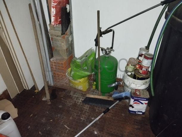 Equipamento de Apoio à Indústria · Stock