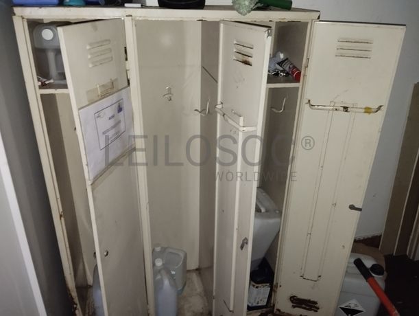 Equipamento de Apoio à Indústria · Stock