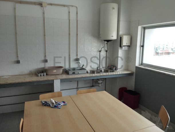 Equipamento de Apoio à Indústria e Mobiliário