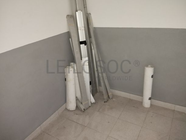 Equipamento de Apoio à Indústria e Mobiliário