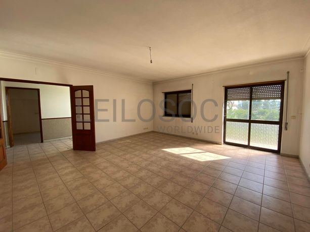 Moradia V3 · Nogueira do Cravo, Oliveira do Hospital