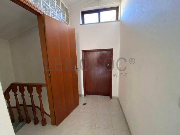 Moradia V3 · Nogueira do Cravo, Oliveira do Hospital