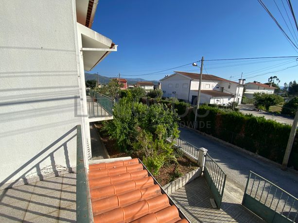 Moradia V3 · Nogueira do Cravo, Oliveira do Hospital