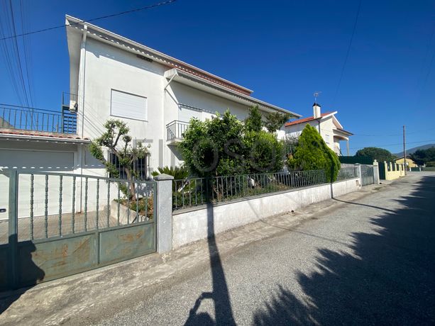 Moradia V3 · Nogueira do Cravo, Oliveira do Hospital