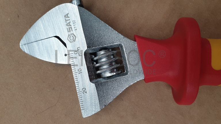 Chave Ajustável Inglesa Isolada