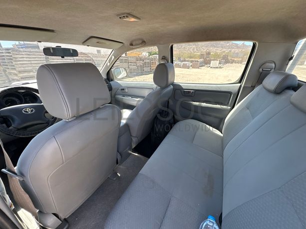 TOYOTA HILLUX 