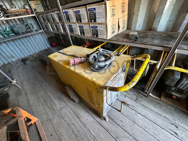 Máquina de soldar ELARCO RT500.