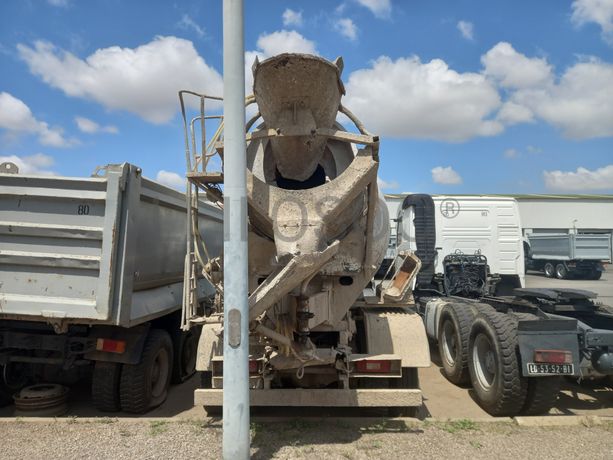 Autobetoneira (7 M3) VOLVO FM 400 6x5