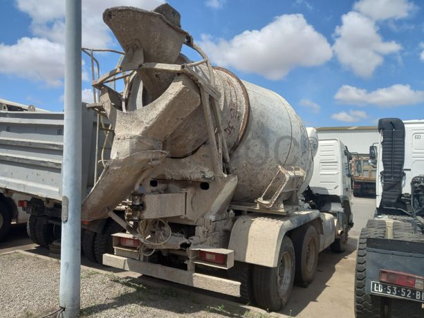 Autobetoneira (7 M3) VOLVO FM 400 6x5