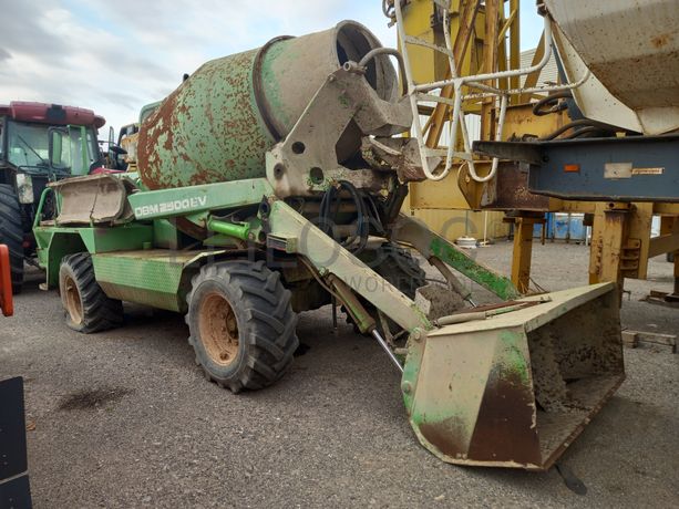 Betoneira Móvel (3 M3) MERLO DBM 2500 EV