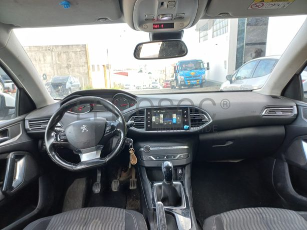Peugeot 308 · Ano 2014
