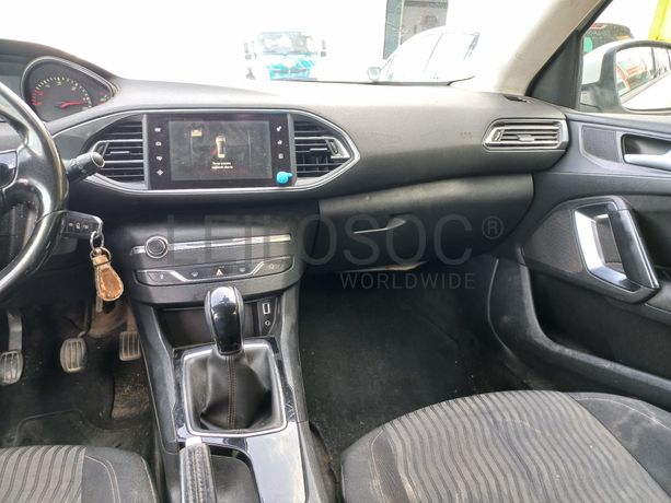 Peugeot 308 · Ano 2014