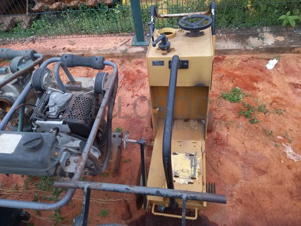 Compressores + Torre de Iluminação + Cilindro ATLAS COPCO LP 6505 + Saltitões