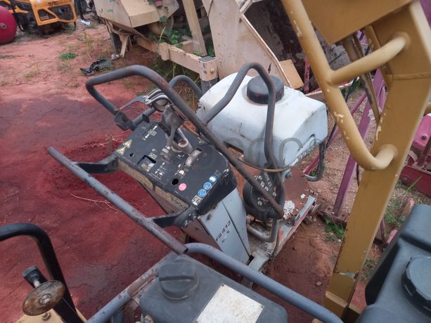 Compressores + Torre de Iluminação + Cilindro ATLAS COPCO LP 6505 + Saltitões