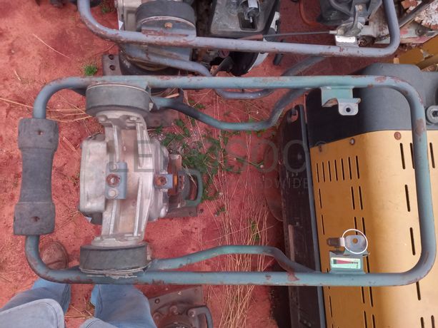 Compressores + Torre de Iluminação + Cilindro ATLAS COPCO LP 6505 + Saltitões