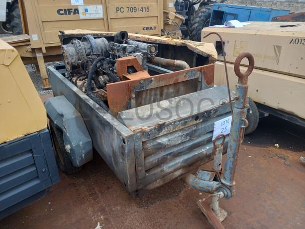 Compressores + Torre de Iluminação + Cilindro ATLAS COPCO LP 6505 + Saltitões