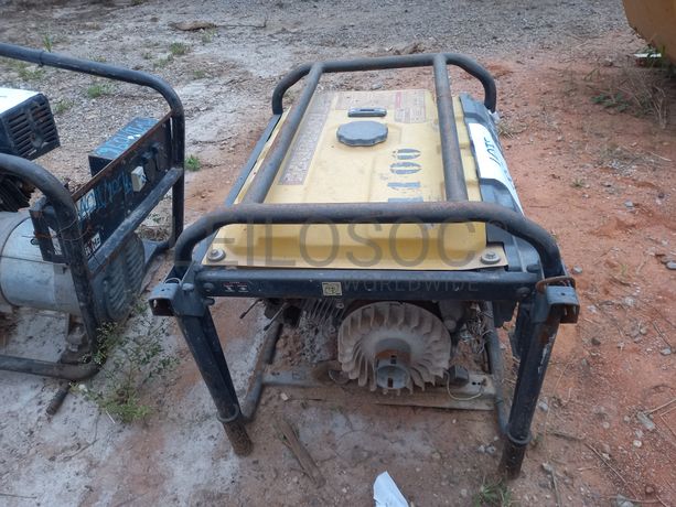 Dumpers (4X4) + Geradores + Bomba Betão 50 M3/H