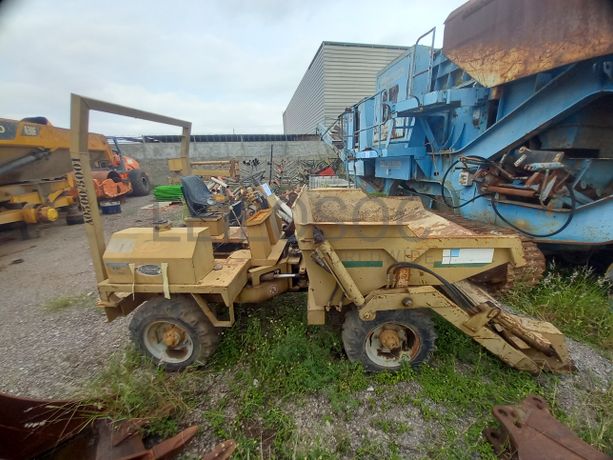 Dumpers (4X4) + Geradores + Bomba Betão 50 M3/H