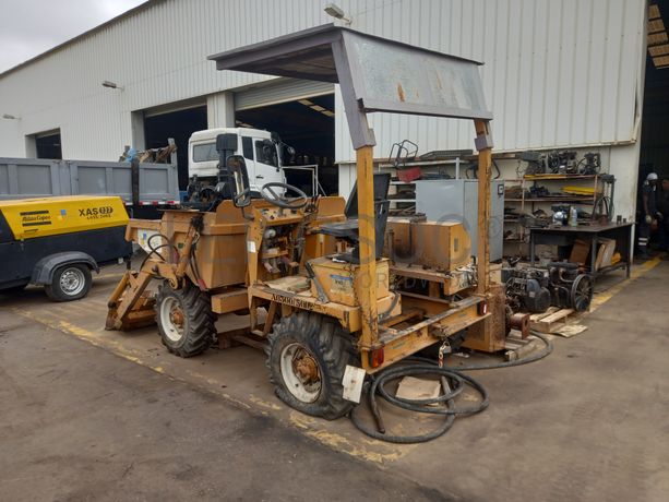 Dumpers (4X4) + Geradores + Bomba Betão 50 M3/H